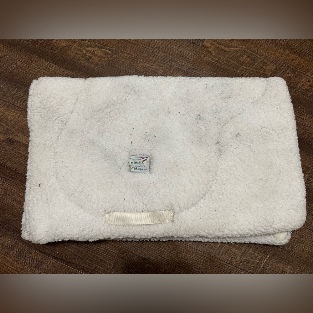 Horse Tack - Toklat Medallion Square English Saddle Pad